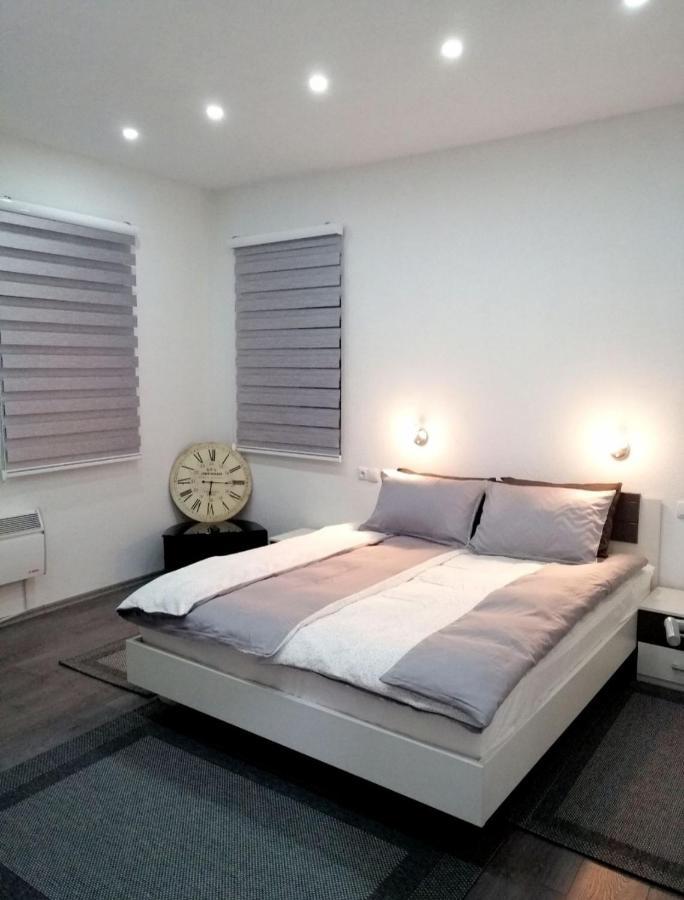 Apartman Din 트라브니크 외부 사진
